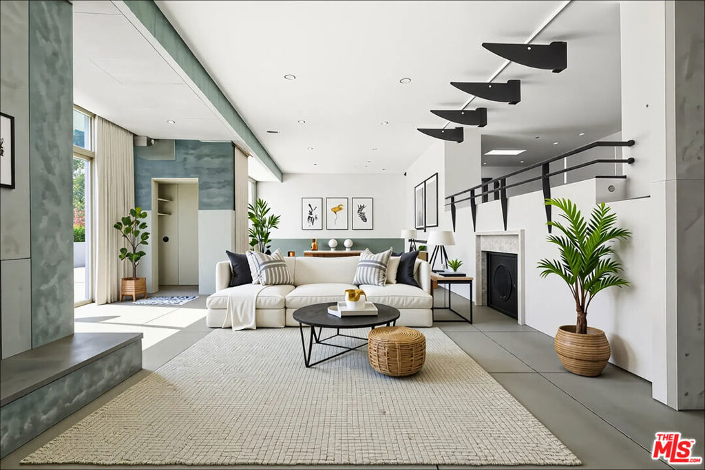 2442 Green View Place