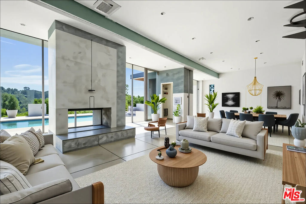 2442 Green View Place