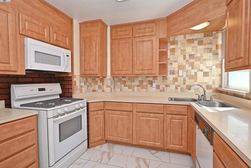 ASHLAND - Residential