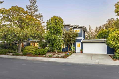 Photo of 788 Ames Avenue, Palo Alto, CA 94303 (MLS # ML82057398)