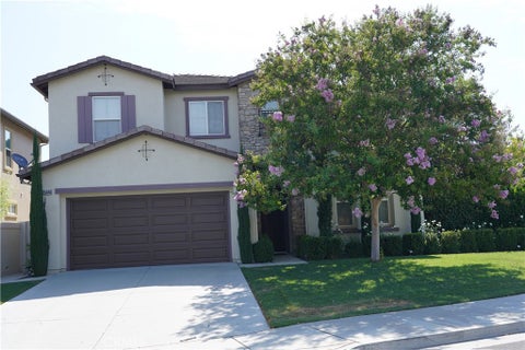 Photo of 35940 Trevino Trl, Beaumont, CA 92223 (MLS # SR26155979)
