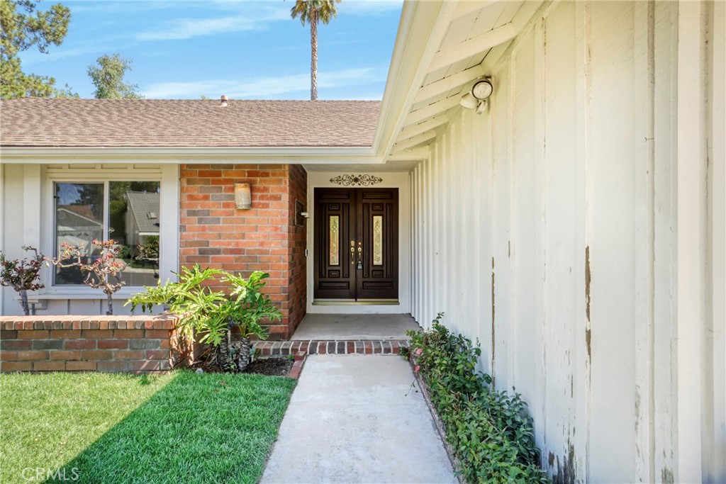 1669 Woodside dr.