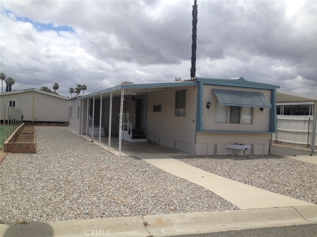 A vibrant 55+ community. Well Mained and sharp home features 2 bedrooms and 1 bath . Next to clubhouse and pool area. Spacious carport driveway. Large side yard. Great Sierra Down Estate Senior Community. Active and comfort living community. Multiple Community Pools, jacuzzi & Sauna. Clubhouses and Tennis courts. Golf club and fitness room. Easy access to shopping centers and restaurants.