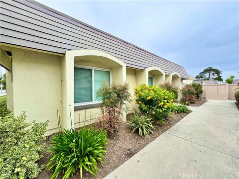 9556 Bloomfield Street Cypress CA 90630