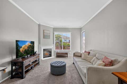 Photo of 12362 Carmel Country Road #G305, San Diego, CA 92130 (MLS # NDP2607429)