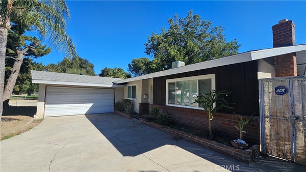3469 N F ST, SAN BERNARDINO, CA 92405 - Image 7ce33b8e89da5ed99a3e067fc9a15a0a/1213128564