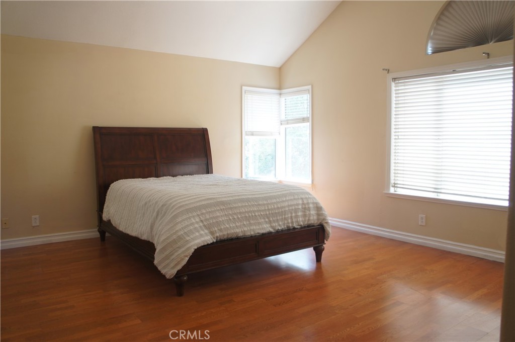 corona - Residential Lease