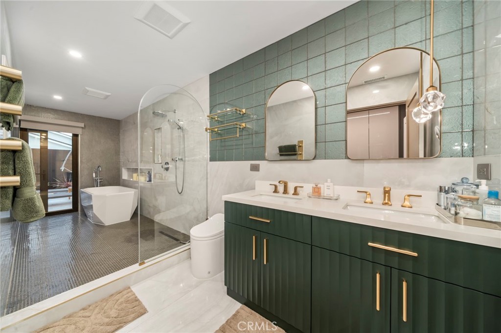 Greenbrook By Larwin (GBLR) - Residential