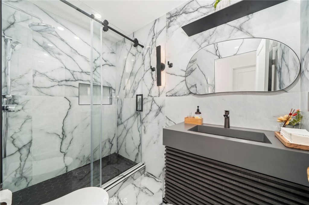 Greenbrook By Larwin (GBLR) - Residential