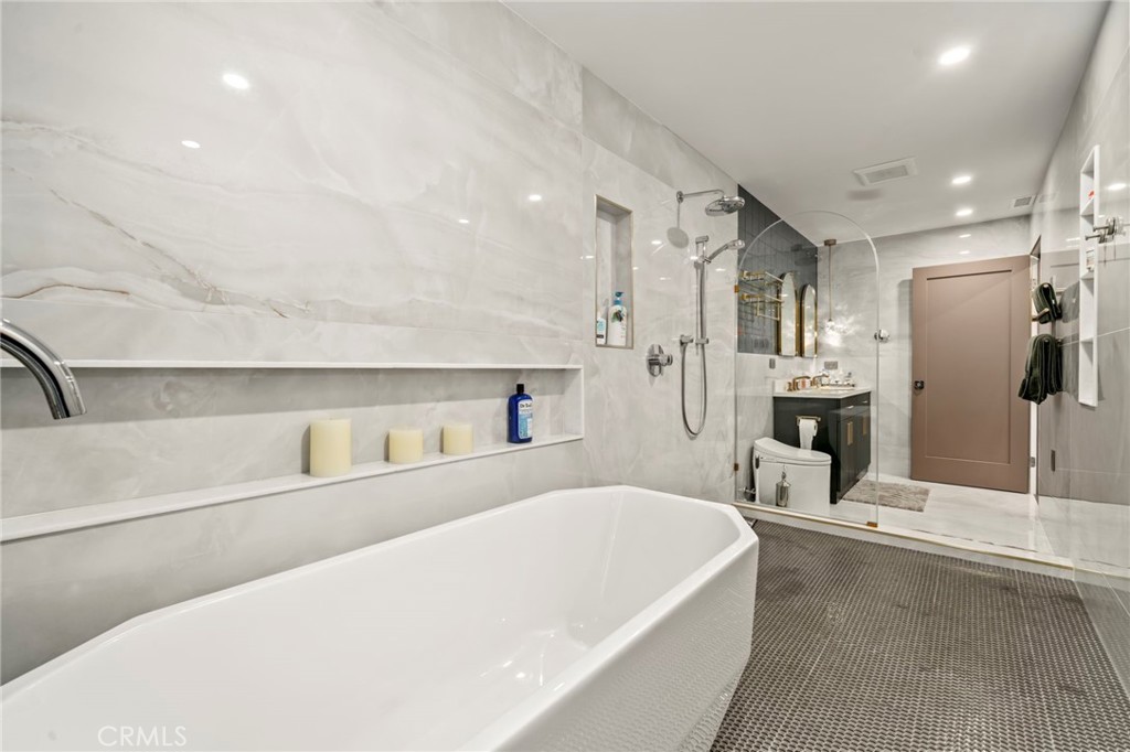 Greenbrook By Larwin (GBLR) - Residential