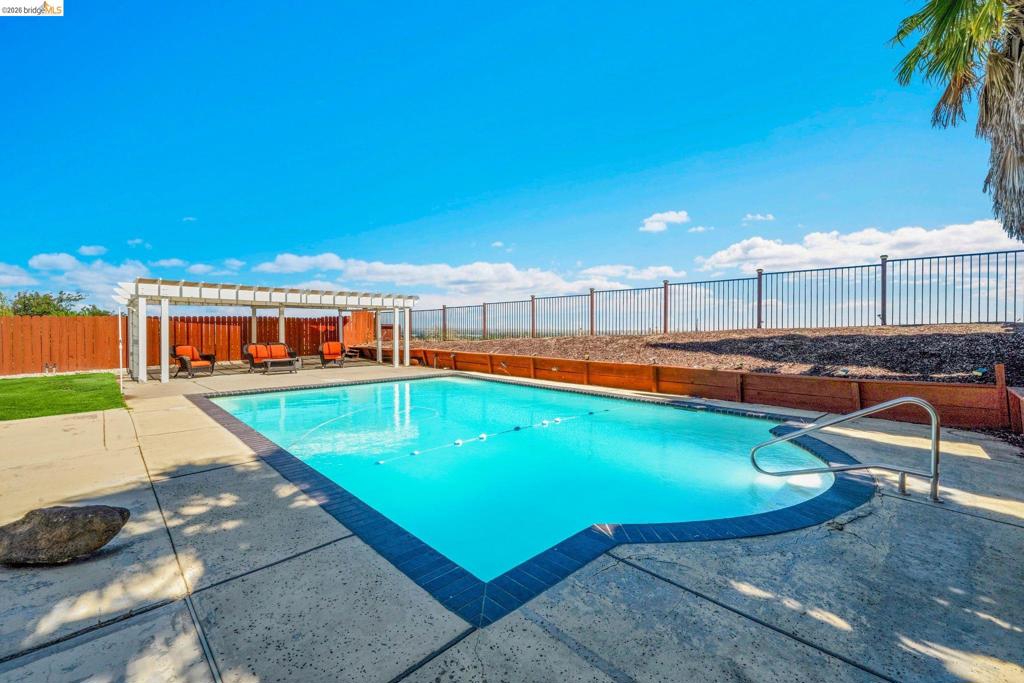 2741 Bluebell Cir