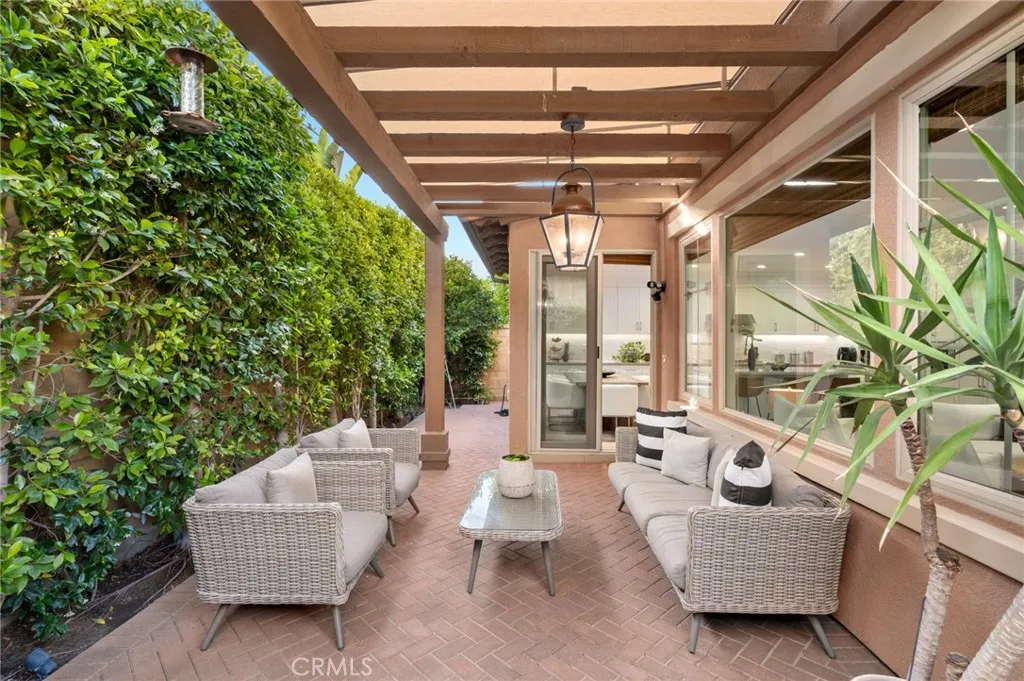 Irvine, California 92618, United States, 3 Bedrooms Bedrooms, ,3 BathroomsBathrooms,Residential,Active,130253