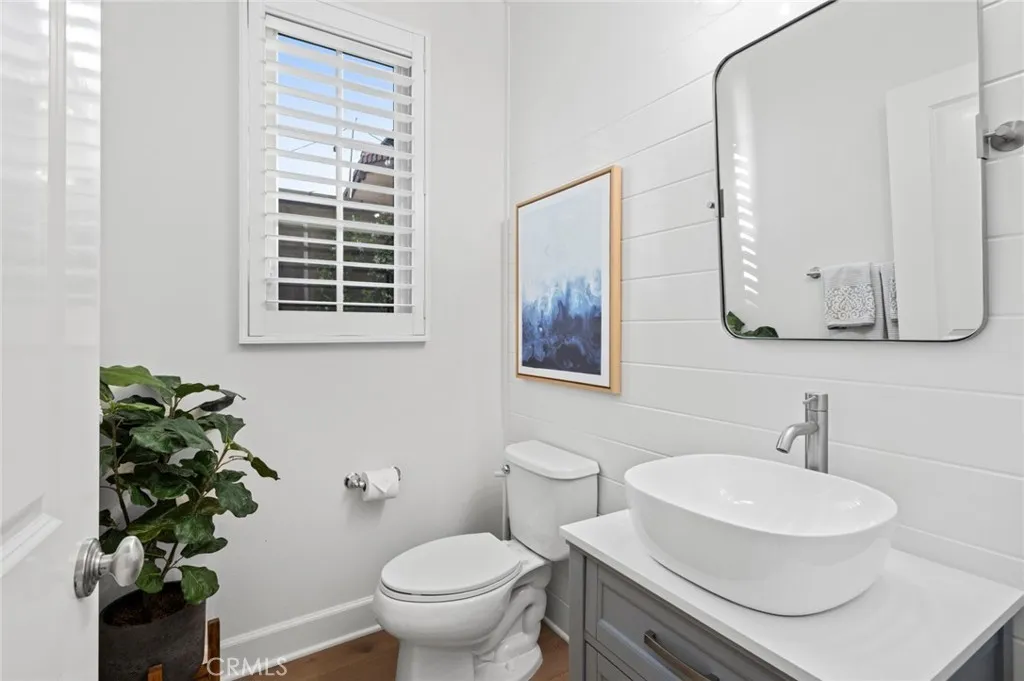 Irvine, California 92618, United States, 3 Bedrooms Bedrooms, ,3 BathroomsBathrooms,Residential,Active,130253