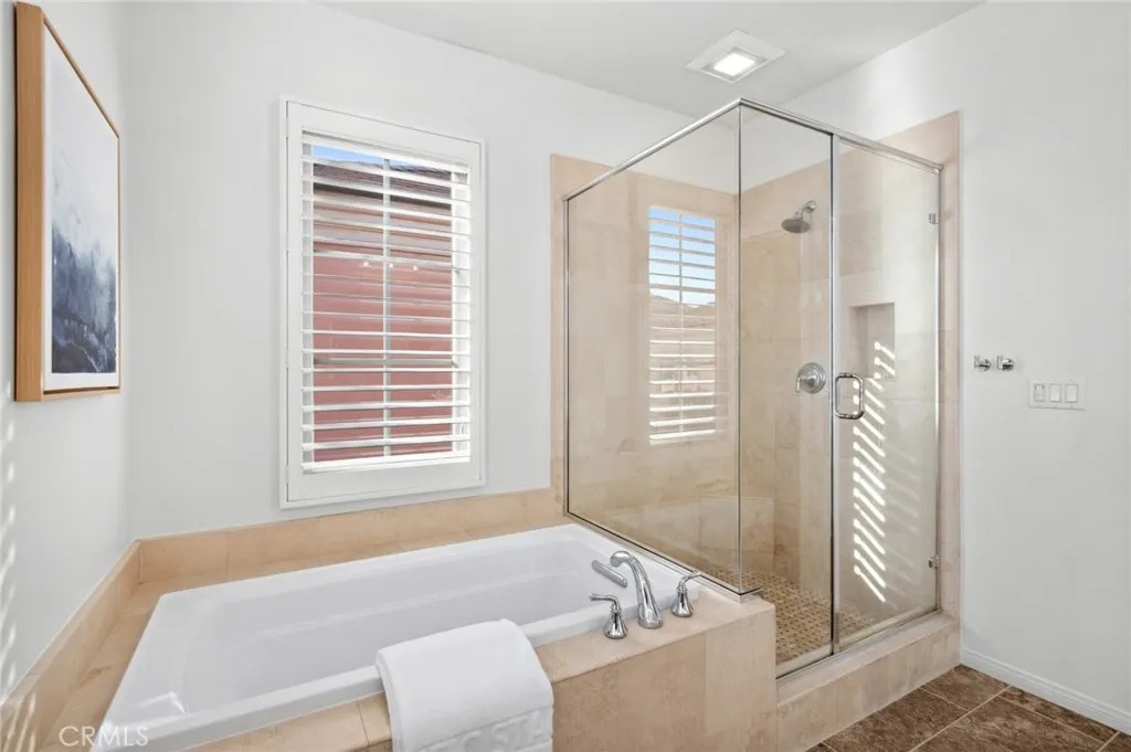 Irvine, California 92618, United States, 3 Bedrooms Bedrooms, ,3 BathroomsBathrooms,Residential,Active,130253