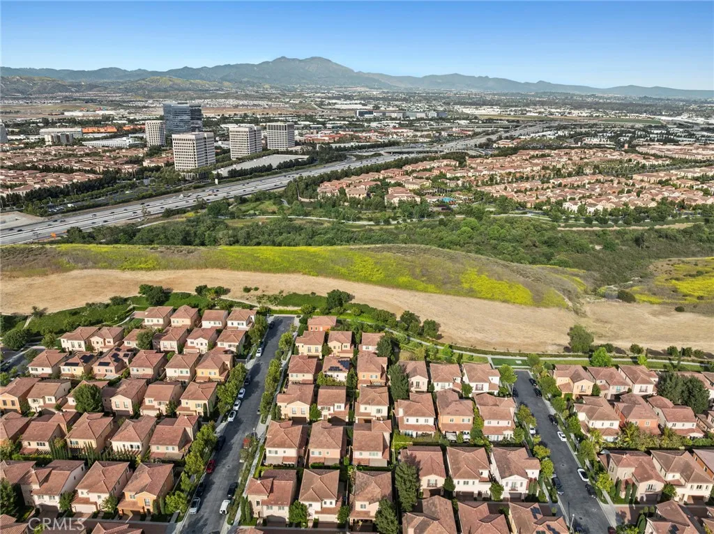 Irvine, California 92618, United States, 3 Bedrooms Bedrooms, ,3 BathroomsBathrooms,Residential,Active,130253