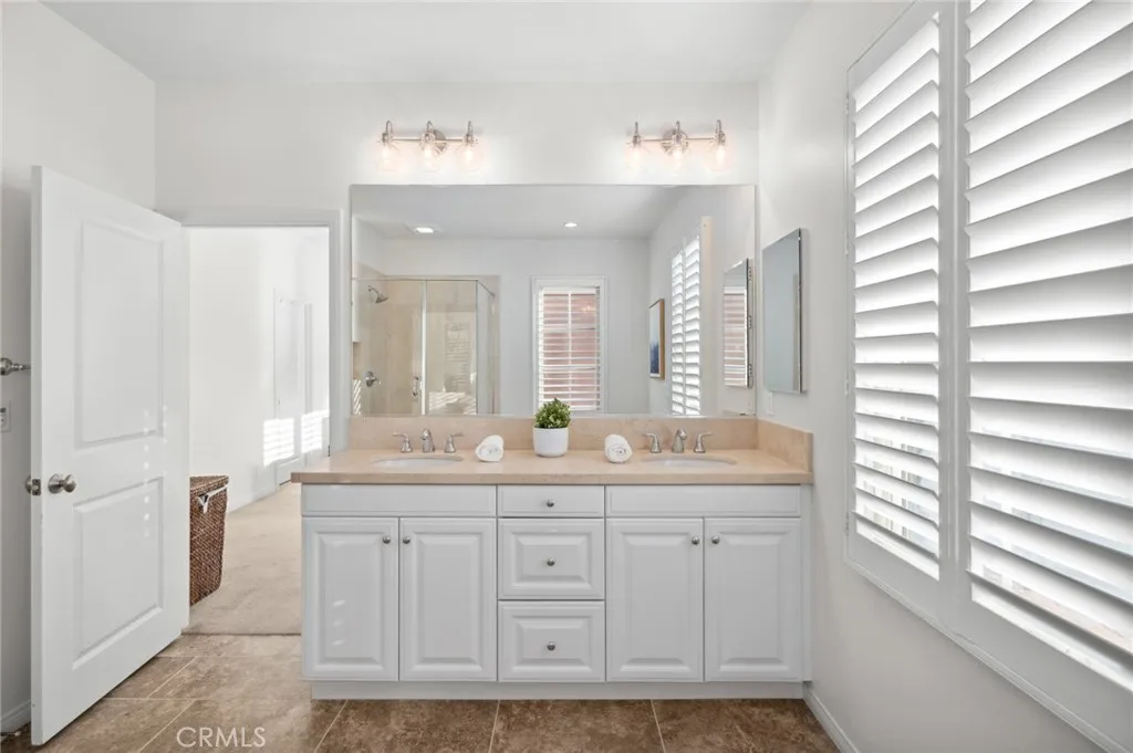 Irvine, California 92618, United States, 3 Bedrooms Bedrooms, ,3 BathroomsBathrooms,Residential,Active,130253