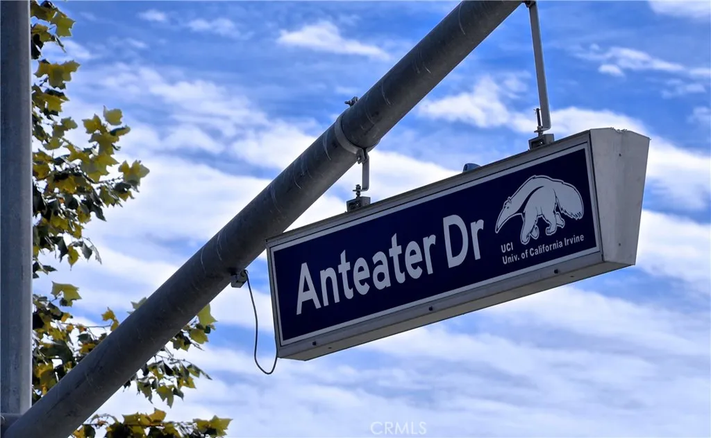 Irvine, California 92618, United States, 3 Bedrooms Bedrooms, ,3 BathroomsBathrooms,Residential,Active,130253