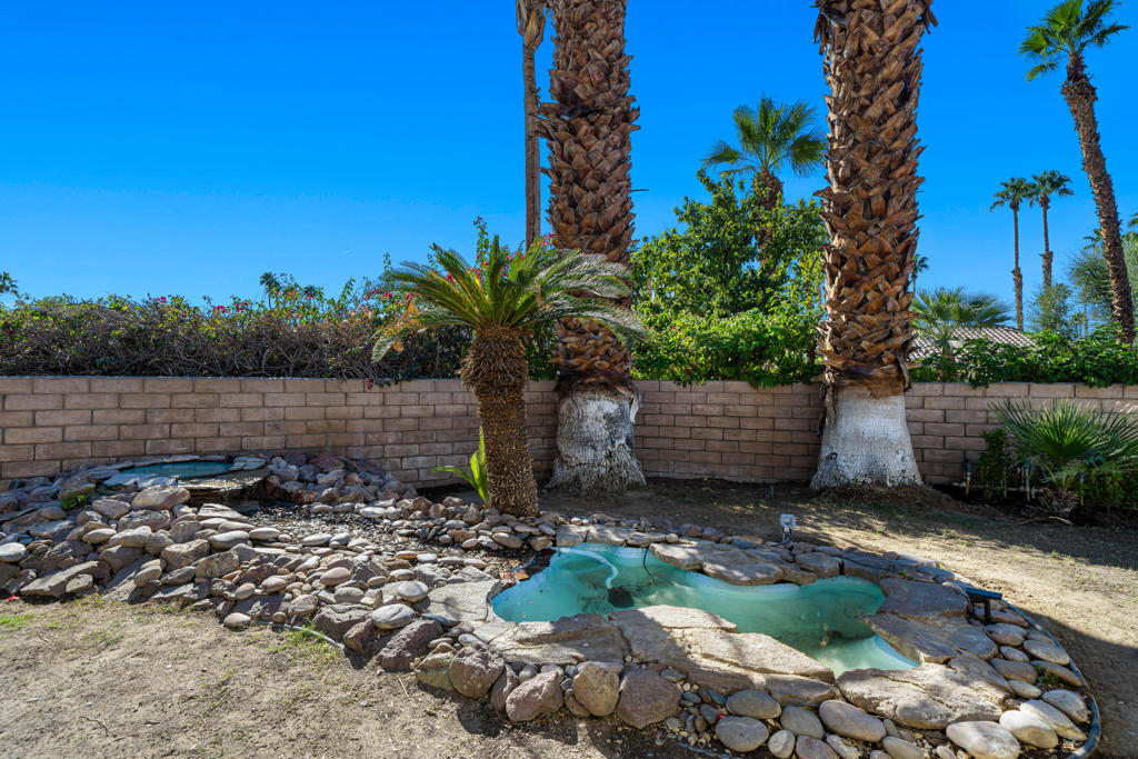 Desert Breezes - Residential