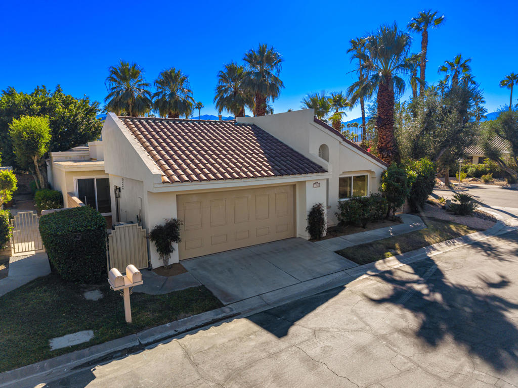 Desert Breezes - Residential