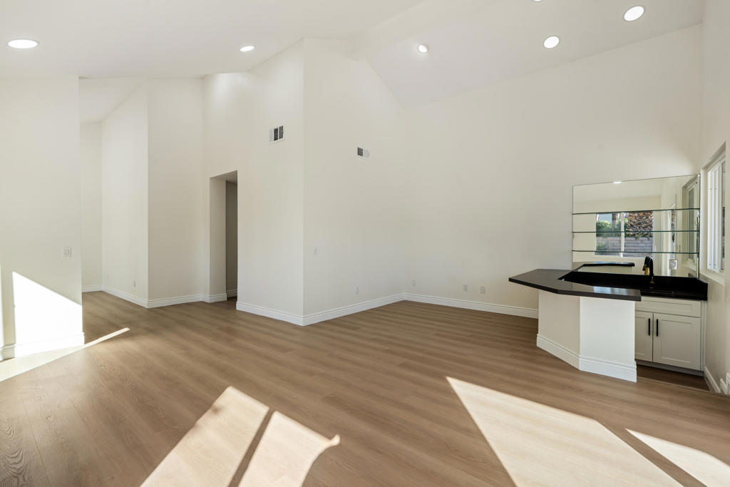 Desert Breezes - Residential