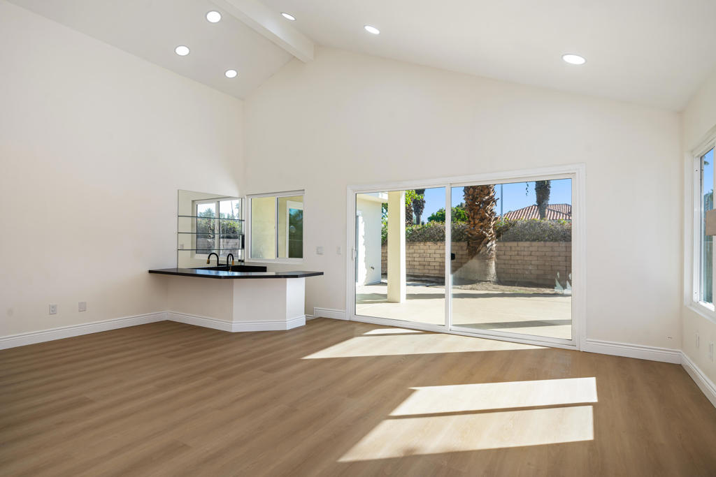 Desert Breezes - Residential
