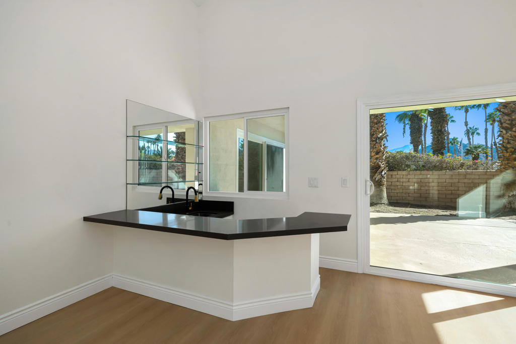 Desert Breezes - Residential