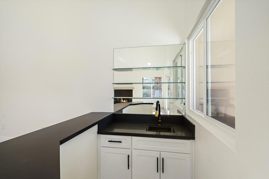 Desert Breezes - Residential