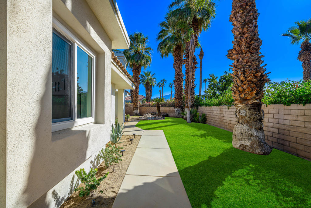 Desert Breezes - Residential