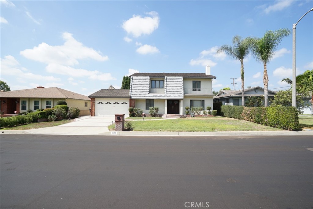 Welcome to this beautifully designed two-story home, offering 2,630 square feet of comfortable living space, just minutes away from Baldwin Stocker Park, perfect for outdoor enthusiasts and families. Spacious 5-Bedroom, 3-Bath Two-Level Home with Swimming Pool – Available for Lease! Welcome to your new home! This beautifully maintained two-level residence offers the perfect blend of comfort, space, and style. Featuring 5 generously sized bedrooms and 3 full bathrooms, this home is ideal for families, professionals, or anyone looking for room to grow. Downstairs, you'll find one bedroom and a full bath, perfect for guests or a home office. Upstairs, the primary suite and three additional bedrooms offer privacy and ample space for everyone. Step inside to find an open and airy floor plan with a formal dining room, a spacious living room with a cozy fireplace, a separate family room with fireplace, a modern kitchen plus ample cabinetry, walk-in pantry and countertop space, and large windows that fill the home with natural light. The master suite includes a private bath and plenty of walk-in closet space, while additional bedrooms are versatile for guests, home offices, or hobbies. Outside, enjoy your own private swimming pool, perfect for relaxing, entertaining, or keeping cool on warm days. The fully fenced backyard offers privacy and room for outdoor gatherings, while the attached 2 car garage and driveway provide convenient parking. Located in a quiet, family-friendly neighborhood with easy access to schools, shopping, and major highways, this home offers both comfort and convenience. Renter’s insurance is required.