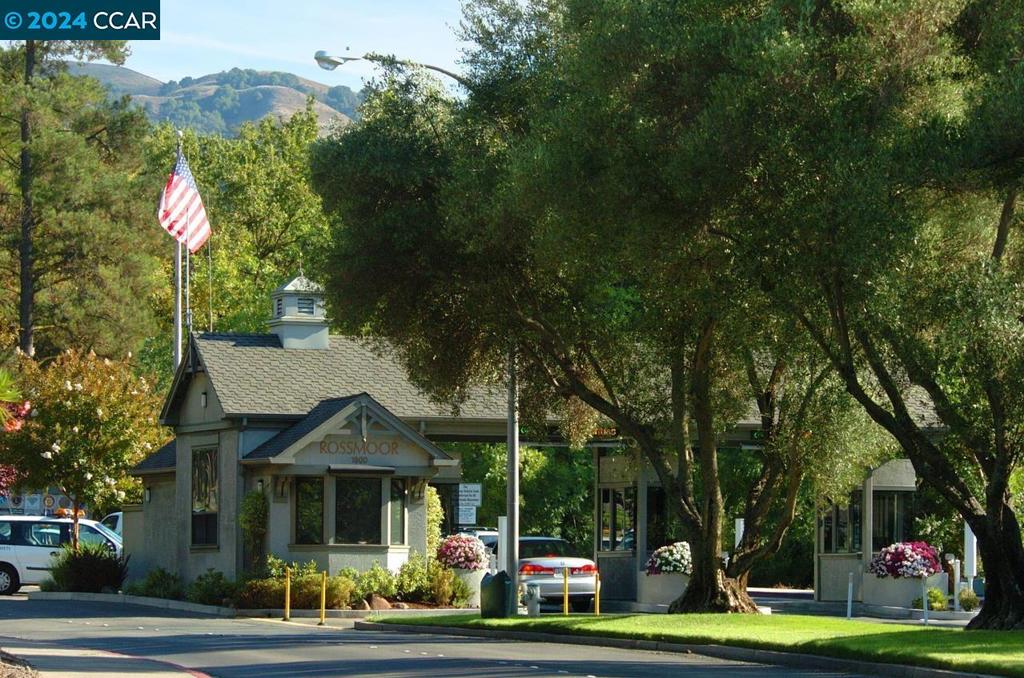 ROSSMOOR - Residential