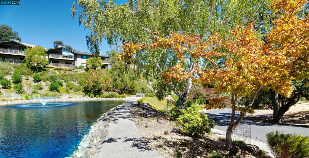 ROSSMOOR - Residential