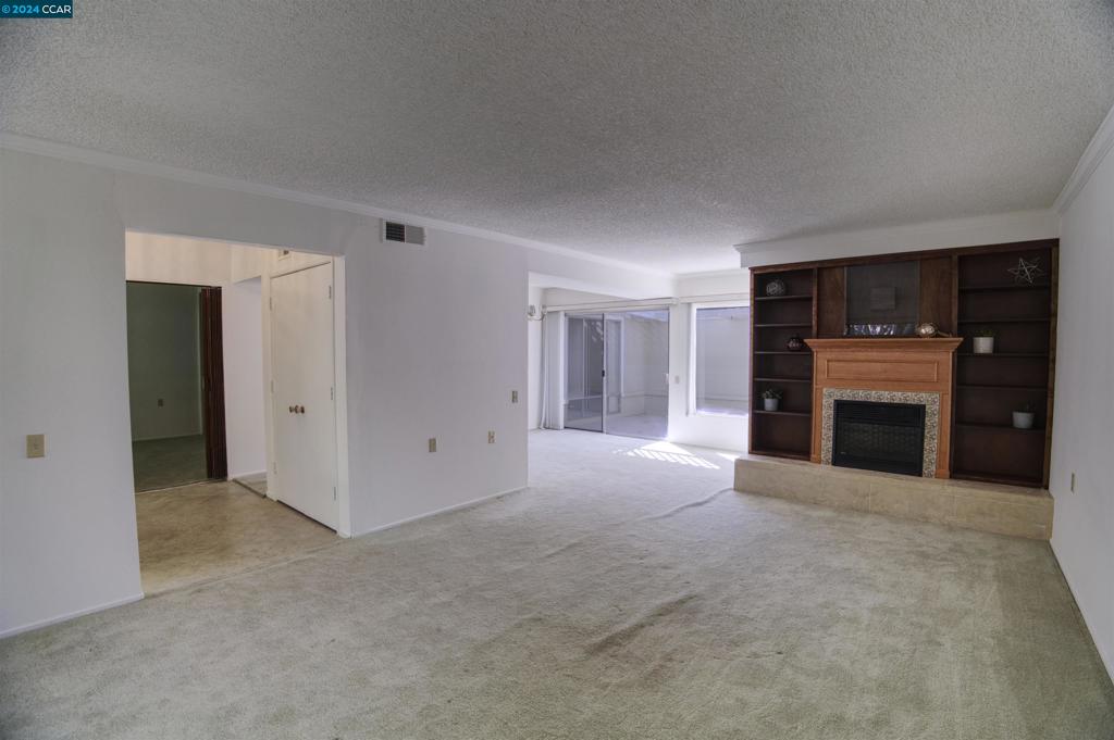 ROSSMOOR - Residential