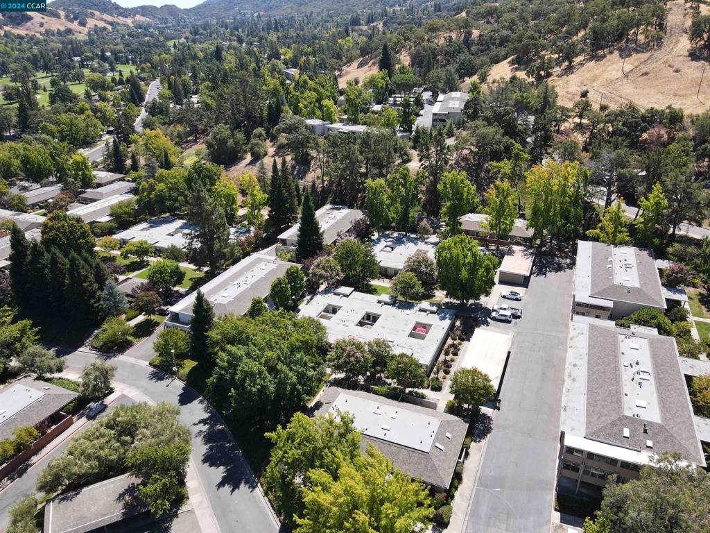 ROSSMOOR - Residential