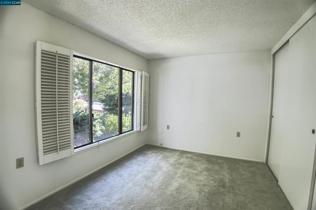 ROSSMOOR - Residential