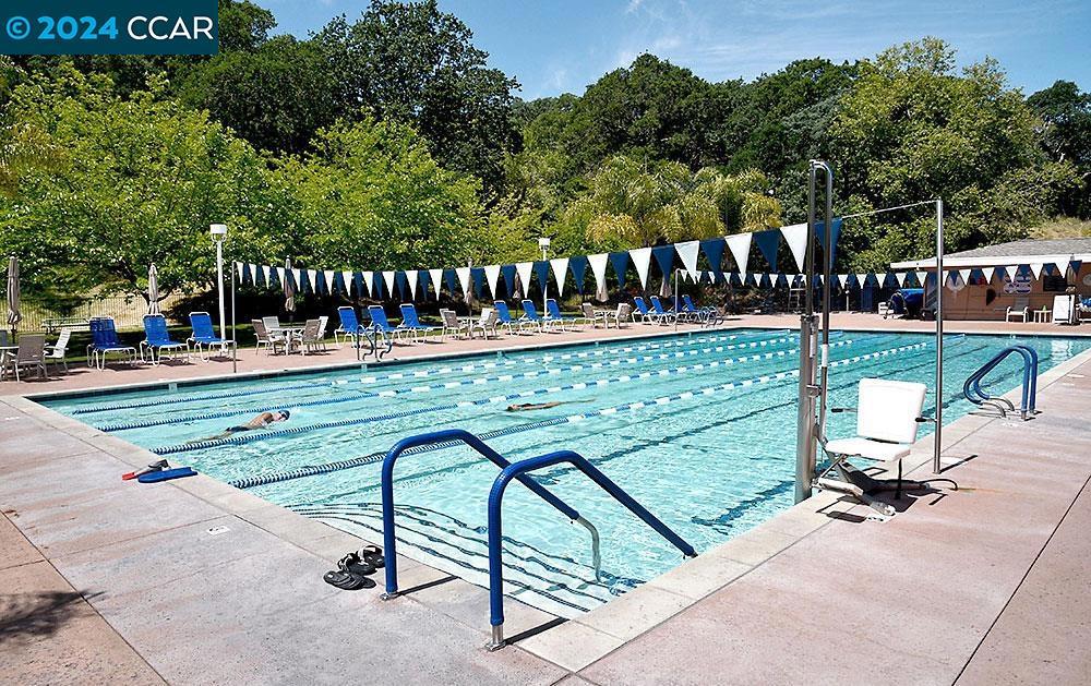 ROSSMOOR - Residential