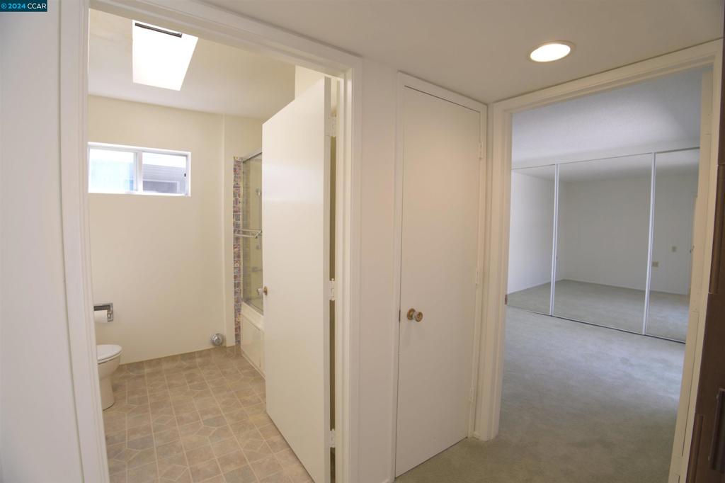 ROSSMOOR - Residential