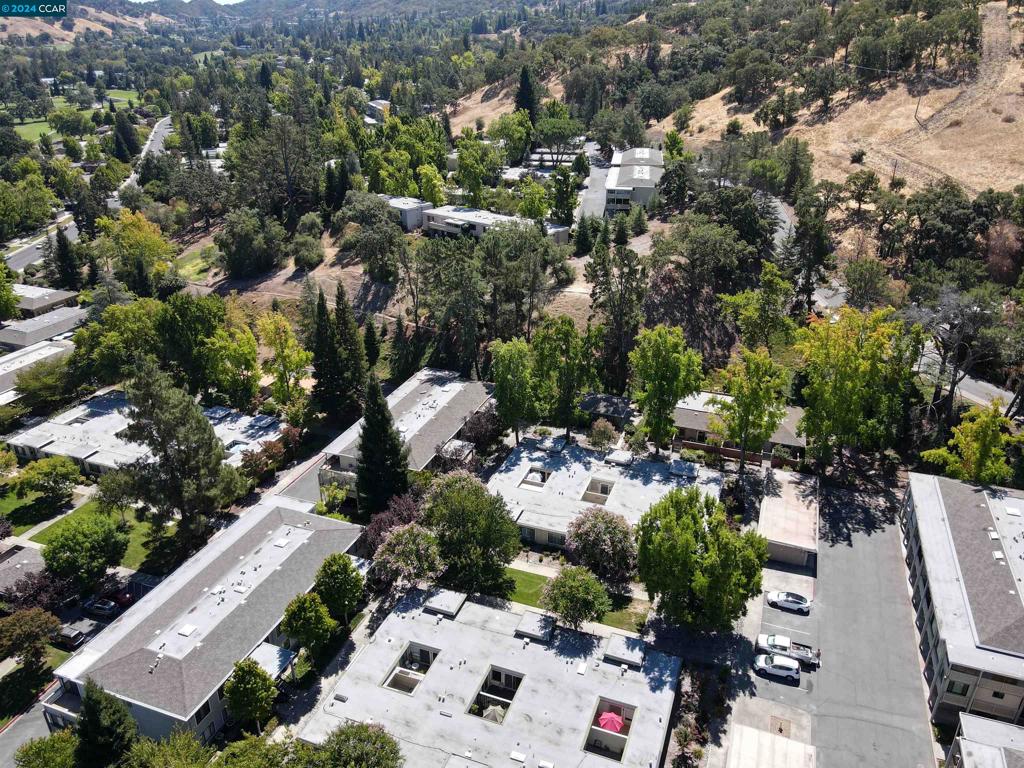 ROSSMOOR - Residential