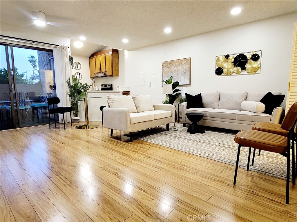 5300 E Waverly Dr. M4115