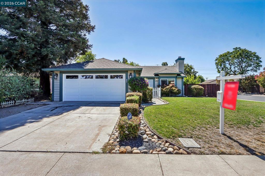 3903 Silver Oaks Way