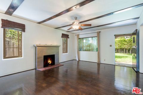 Photo of 2506 28th Street, Santa Monica, CA 90405 (MLS # 26655213)