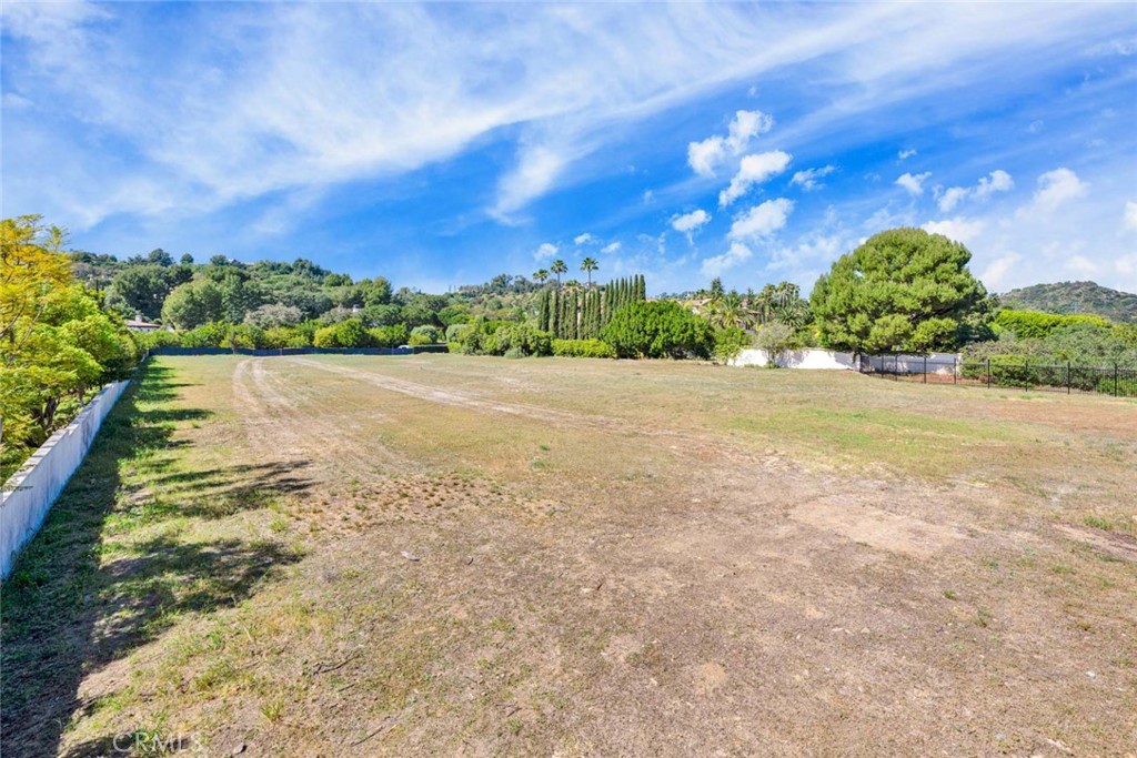 45 Beverly Park Circle