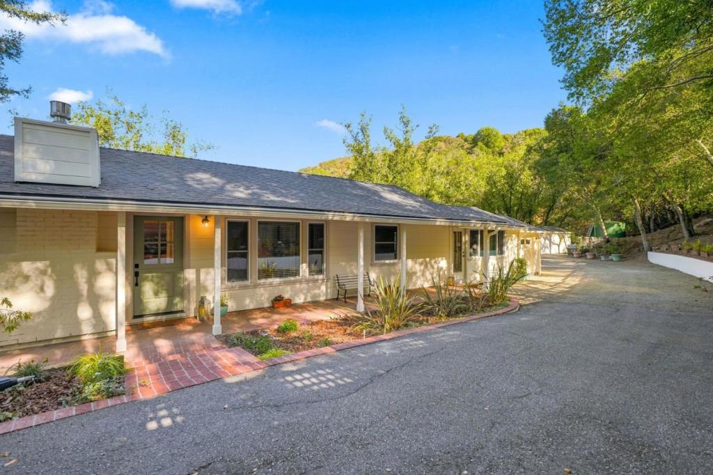 18065 Soda Springs Road