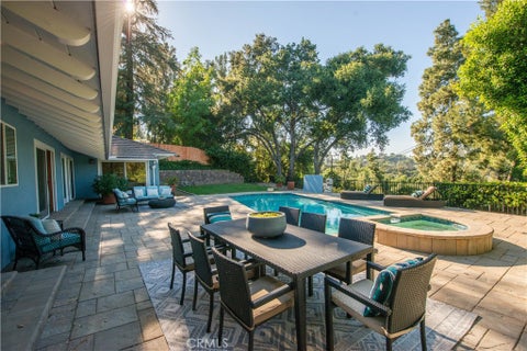 Photo of 16529 Adlon Road, Encino, CA 91436 (MLS # SR26126588)
