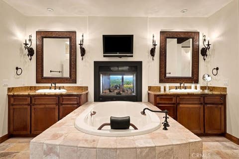 Tiny photo for 1690 Burnt Rock WAY, Templeton, CA 93465 (MLS # NS26171998)