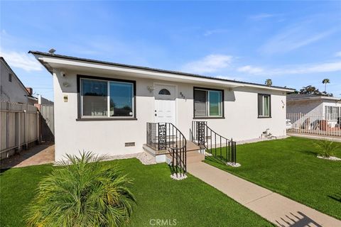 8827 Sylmar Avenue Panorama City CA 91402