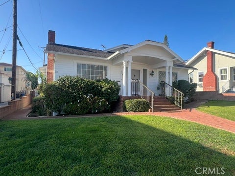 Photo of 1129 W 9th Street, San Pedro, CA 90731 (MLS # SB26189269)