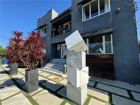 Photo of 1216 N Kenmore Avenue #8, Los Angeles, CA 90029 (MLS # WS26220150)