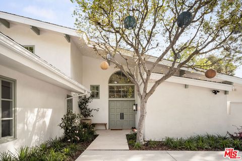 Photo of 13641 Bayliss Road, Los Angeles, CA 90049 (MLS # 26666777)