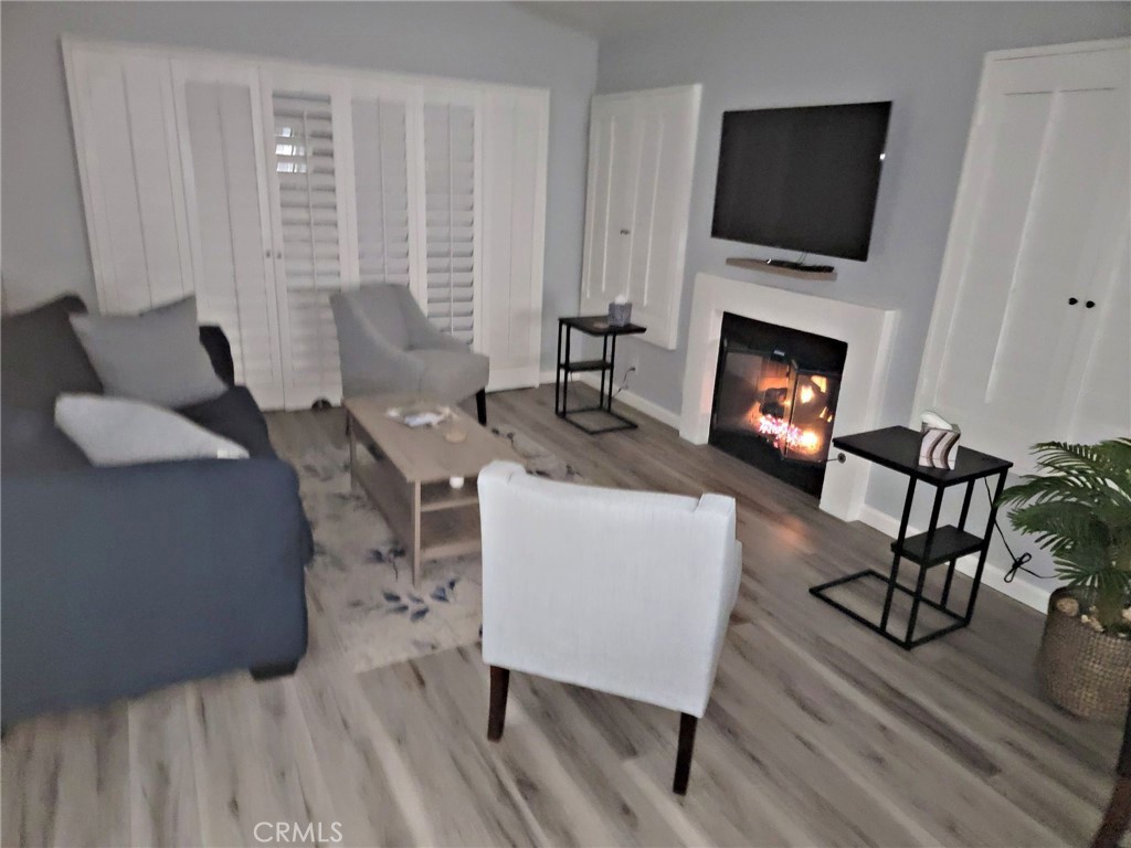 Palm Valley CC (32420) - Residential Lease