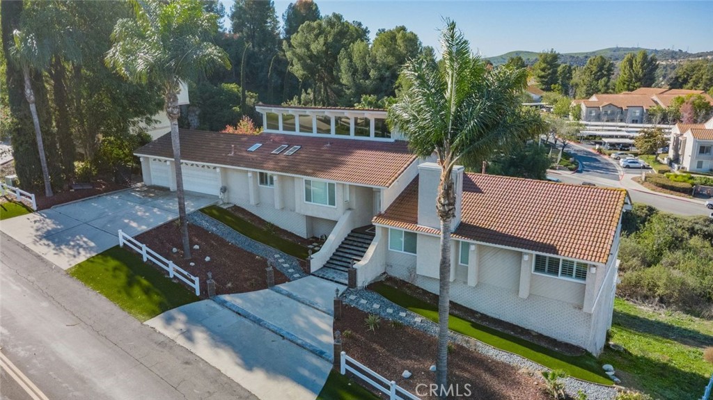 2819 Steeplechase Lane